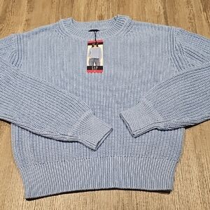 GAP Women's Light Blue Crewneck Sweater